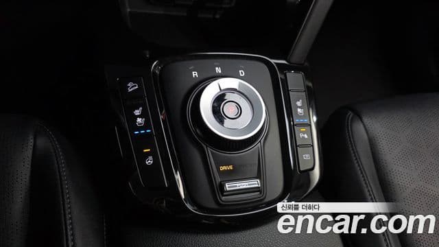 Kia Seltos 2024 — Şəkil 7/20