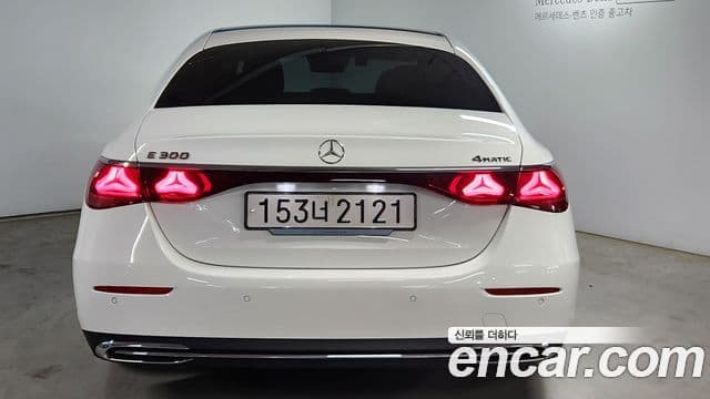Mercedes-Benz E-Class 2024 — Şəkil 3/20