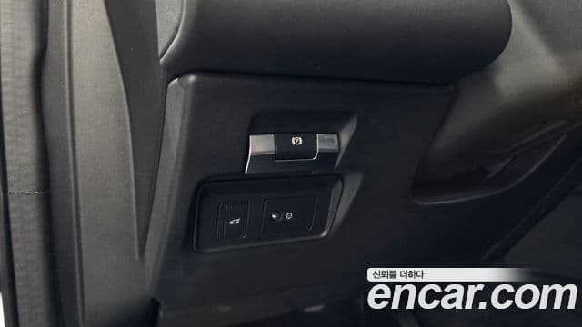 Land Rover Discovery Sport 2020 — Şəkil 29/33
