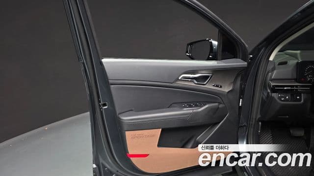 Kia Sportage 2025 — Photo 10/33