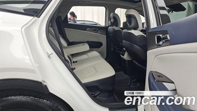 Kia Sportage 2022 — ფოტო 12/20