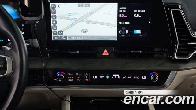 Kia Sportage 2022 — ფოტო 14/20