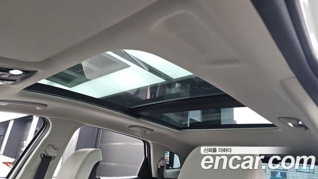 Kia Sportage 2022 — ფოტო 17/20