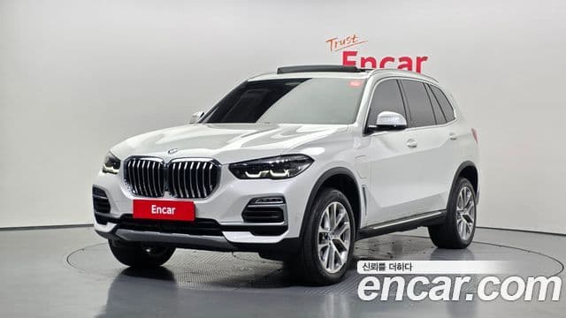 BMW X5 2020 — Фото 1/20