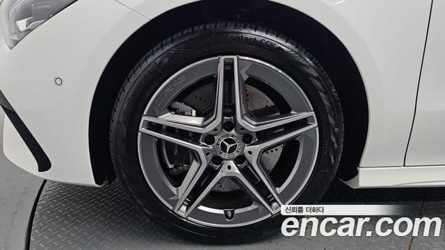 Mercedes-Benz CLA-Class 2024 — фото 5 из 20