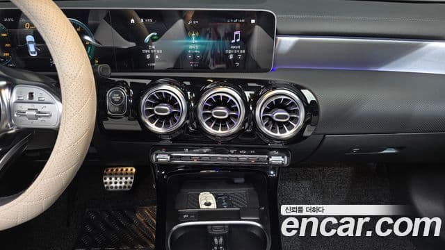 Mercedes-Benz CLA-Class 2020 — ფოტო 14/20