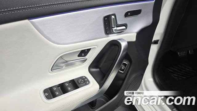 Mercedes-Benz CLA-Class 2020 — Photo 23/30