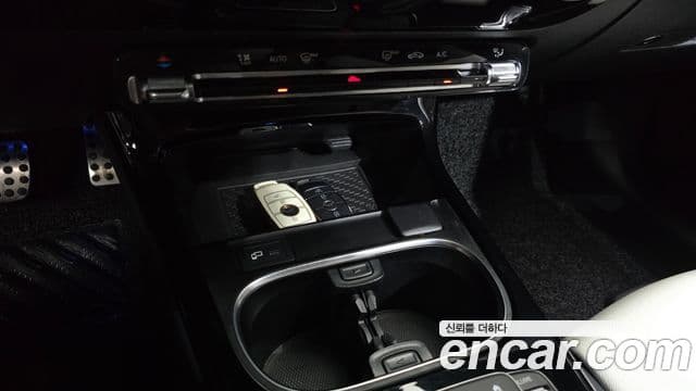 Mercedes-Benz CLA-Class 2020 — Photo 28/30