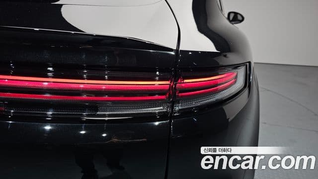 Porsche Cayenne 2025 — Photo 5/37