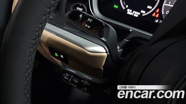 Porsche Cayenne 2025 — Photo 6/37