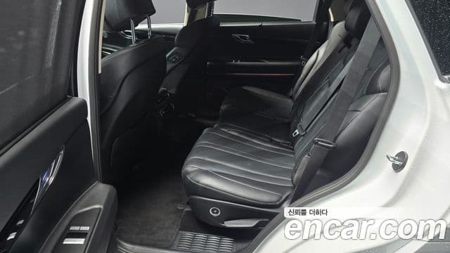 Genesis GV80 2021 — ფოტო 12/20