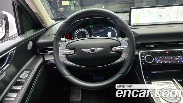 Genesis GV80 2021 — ფოტო 14/20