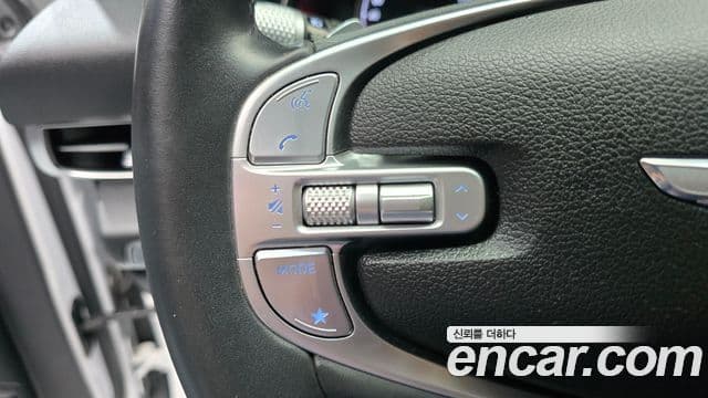 Genesis GV80 2021 — ფოტო 16/20
