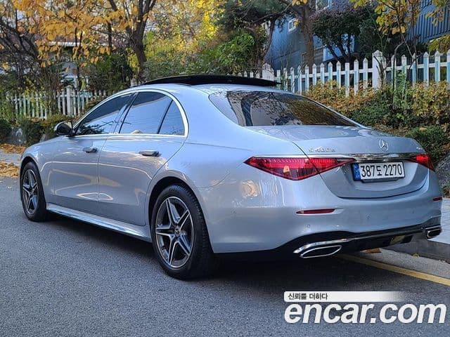 Mercedes-Benz S-Class 2022 — Photo 14/20