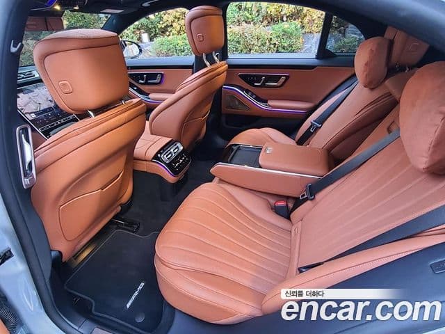 Mercedes-Benz S-Class 2022 — Photo 11/20