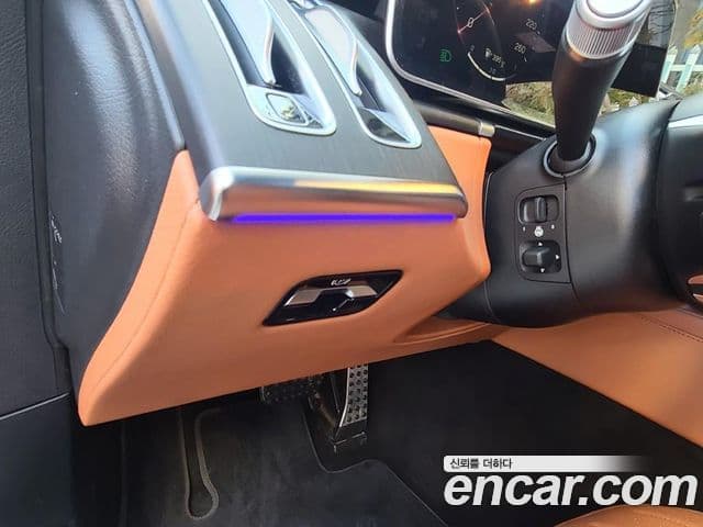 Mercedes-Benz S-Class 2022 — Photo 8/20