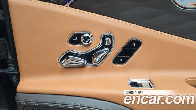 Bentley Flying Spur 2022 — ფოტო 7/34