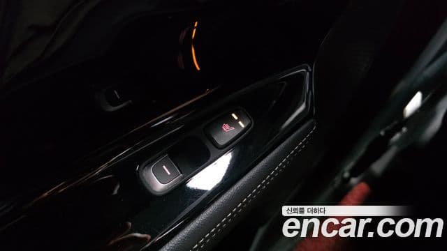 Kia Niro 2021 — ფოტო 19/20