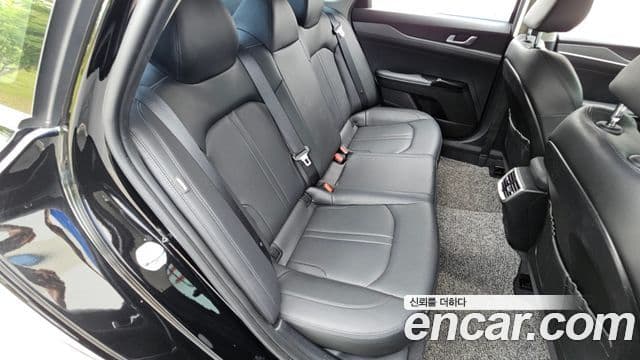 Kia K5 2020 — Şəkil 18/20