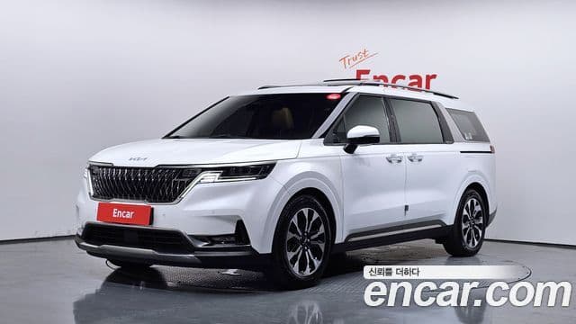 Kia Carnival 2021 — ფოტო 1/20