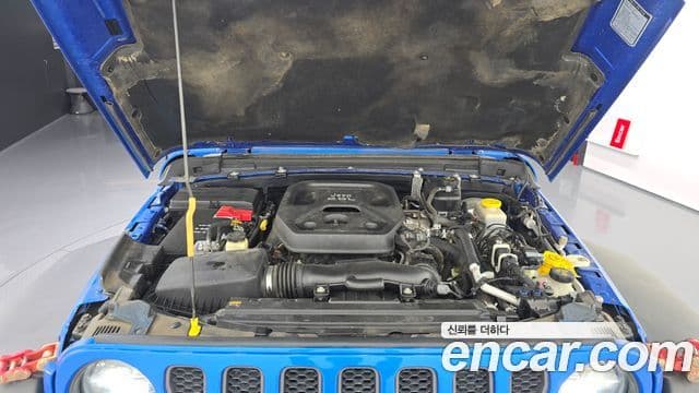 Jeep Wrangler 2021 — Photo 18/20
