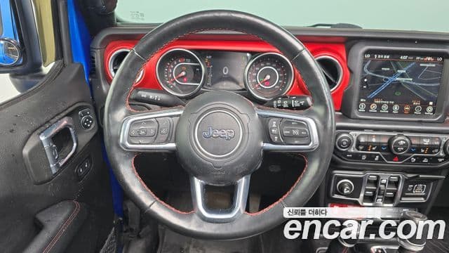 Jeep Wrangler 2021 — Photo 19/20