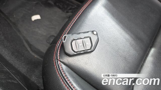 Jeep Wrangler 2021 — Photo 12/20