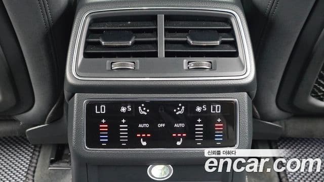 Audi A6 2020 — Фото 19/20
