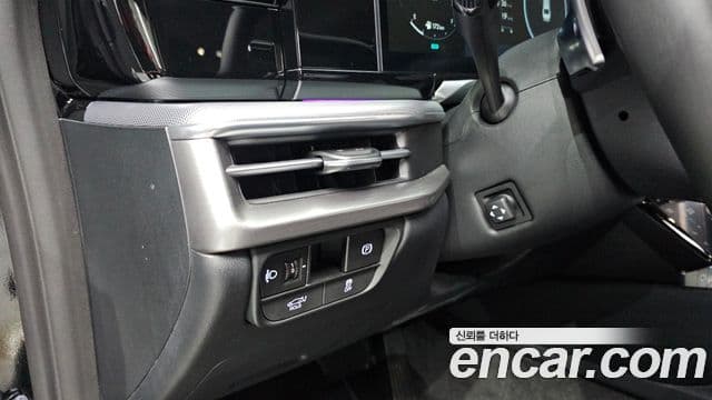 Hyundai Grandeur 2023 — ფოტო 18/20