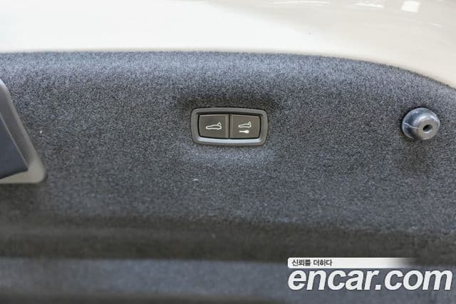 Porsche Taycan 2022 — Photo 5/20