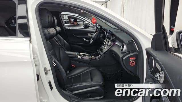 Mercedes-Benz C-Class 2019 — ფოტო 10/20