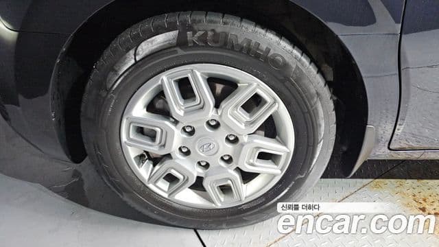Hyundai Staria 2023 — фото 5 из 20