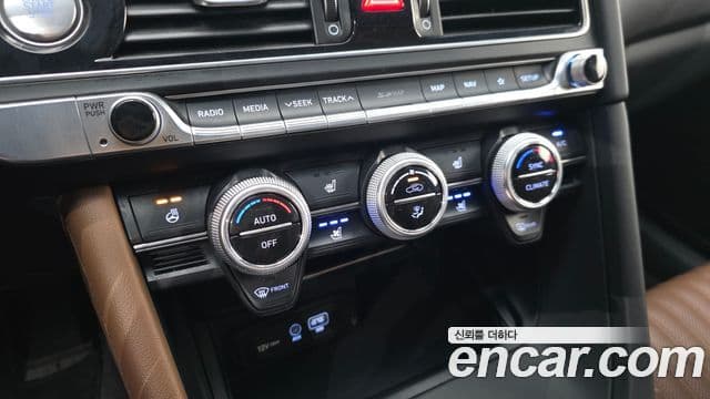 Genesis G70 2018 — Şəkil 10/31