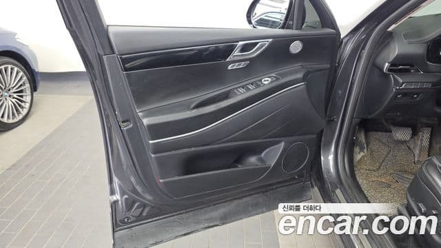 Genesis GV80 2021 — Şəkil 20/32