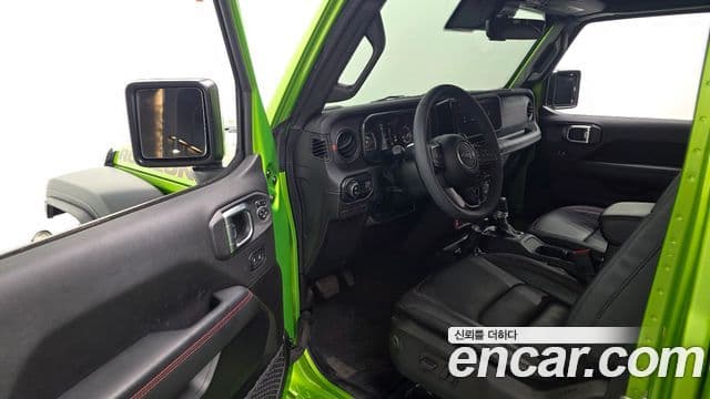 Jeep Wrangler 2025 — ფოტო 10/20