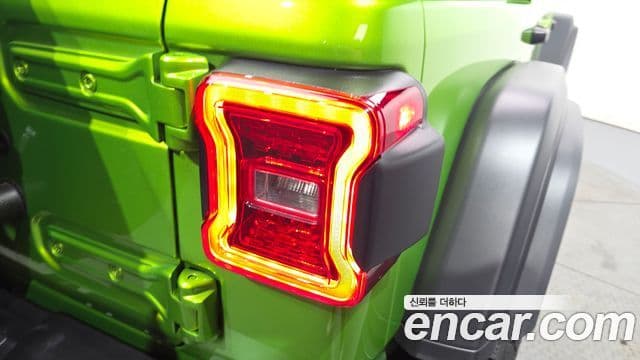 Jeep Wrangler 2025 — Photo 20/31