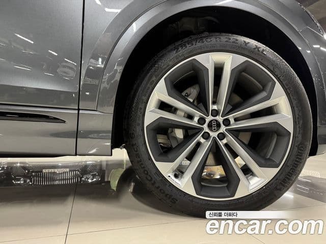 Audi Q7 2026 — Şəkil 2/14