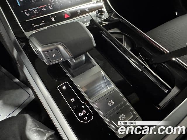 Audi Q7 2026 — Şəkil 11/14