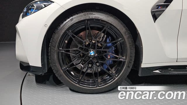 BMW M4 2024 — ფოტო 5/20