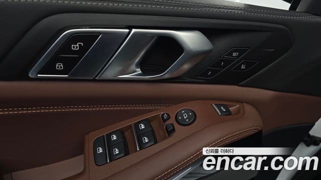 BMW X5 2025 — Photo 28/32