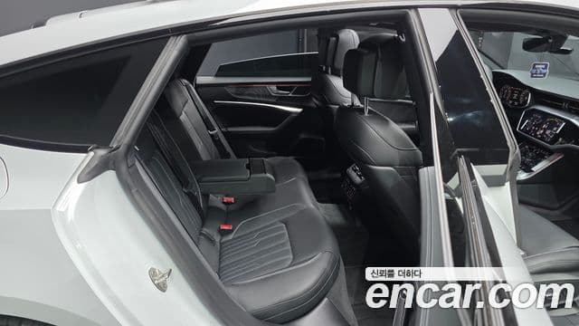 Audi A7 2025 — Şəkil 12/20