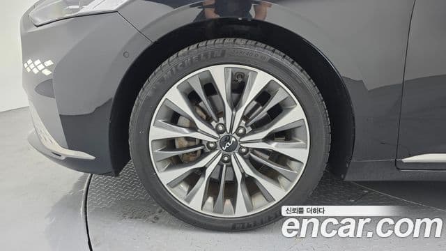 Kia K8 2022 — ფოტო 5/20