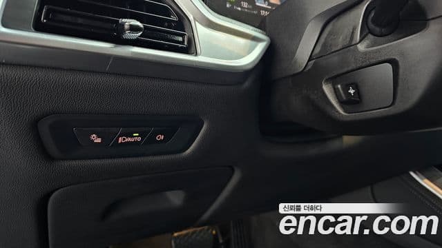BMW X5 2023 — Photo 21/41