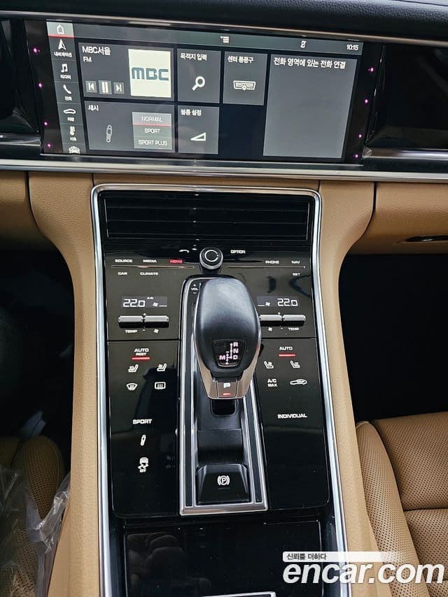 Porsche Panamera 2018 — ფოტო 2/20