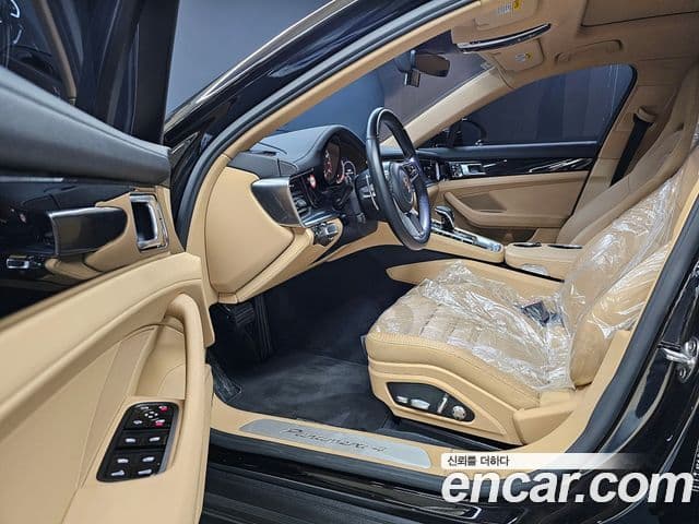 Porsche Panamera 2018 — ფოტო 1/20