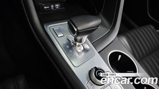 Genesis G70 2018 — ფოტო 9/20