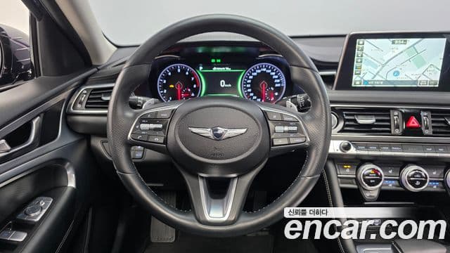 Genesis G70 2018 — ფოტო 13/20