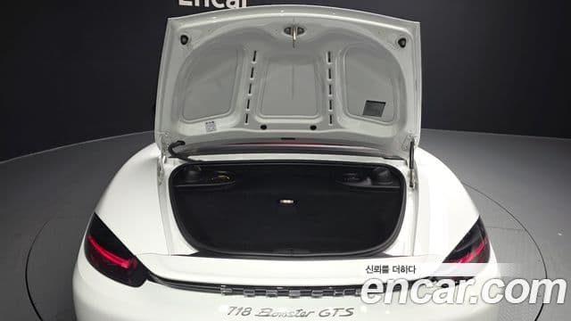 Porsche 718 Boxster 2019 — ფოტო 34/36