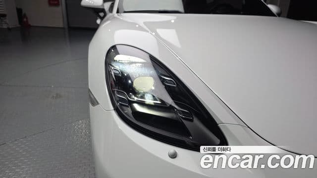Porsche 718 Boxster 2019 — ფოტო 25/36