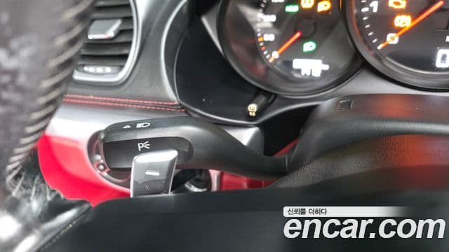 Porsche 718 Boxster 2019 — ფოტო 16/36